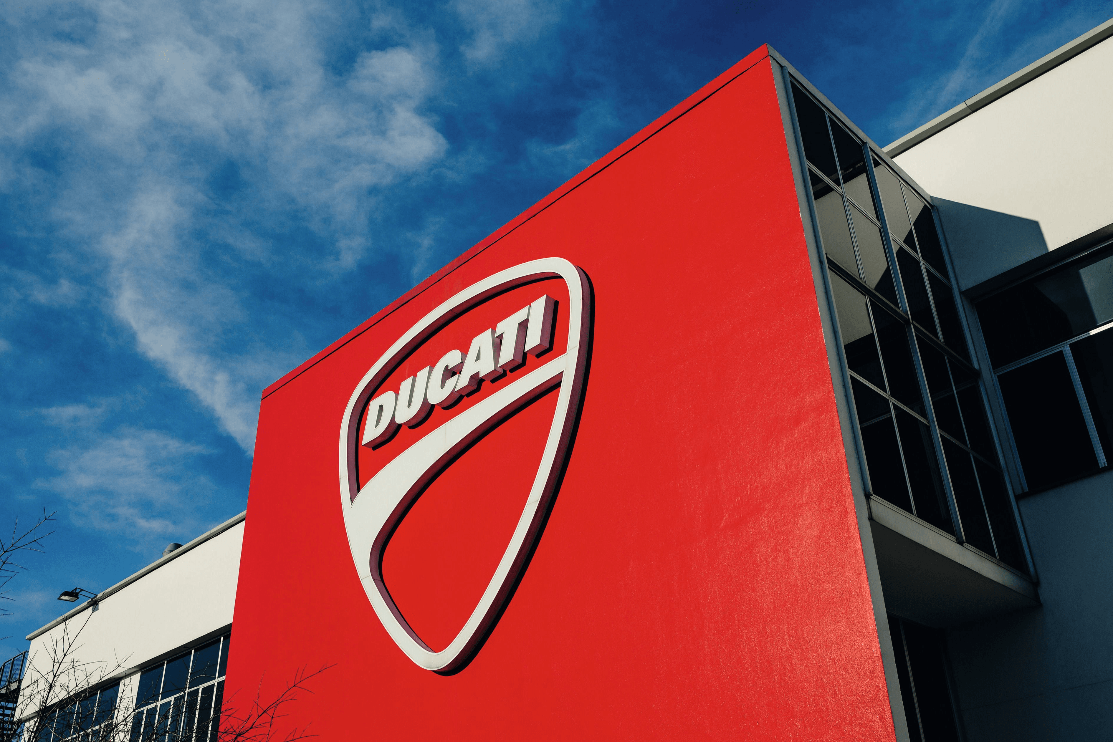 Volkswagen заявили, что не будет продавать Ducati как минимум ближайшие три года